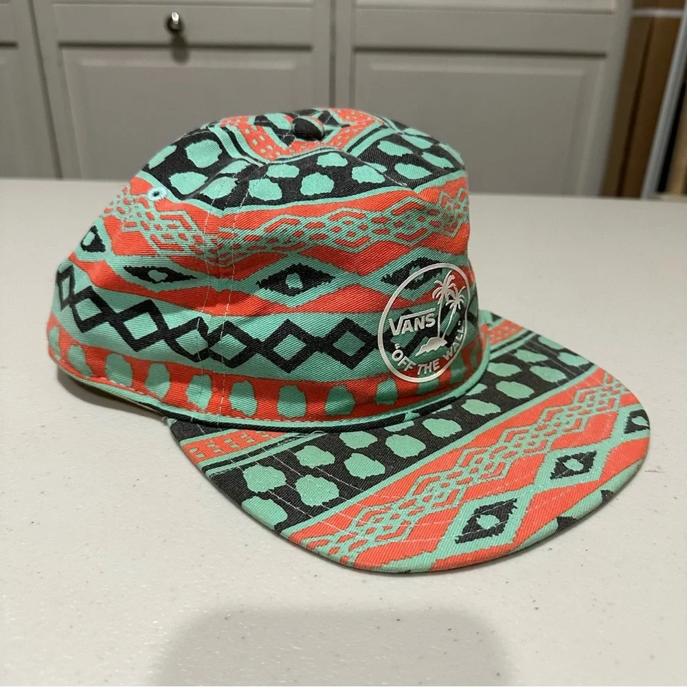 Vans Off The Wall Snap Back Hat w/ Geometric Pattern
